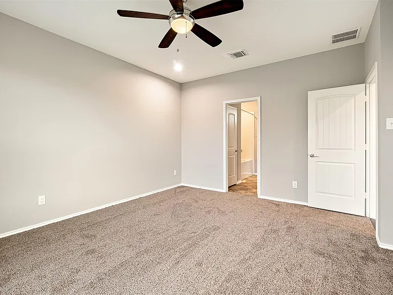 12401 Franklin D Roosevelt St — Photo 16