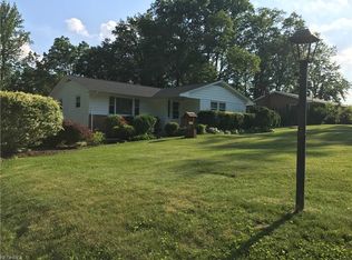 632 Lynnview St SW, Hartville, OH 44632