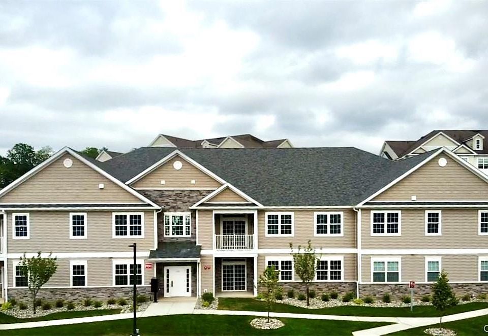 1st image of 422 Tower Ridge Cir #422