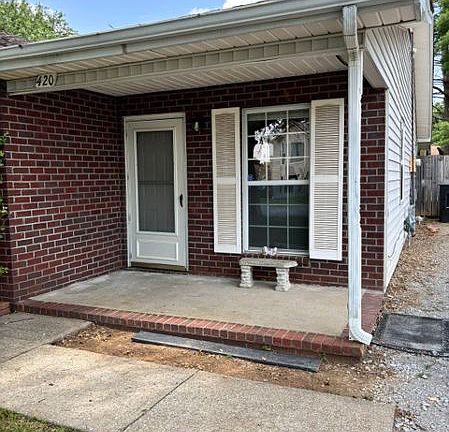3rd image of 420 Jonquil Ct