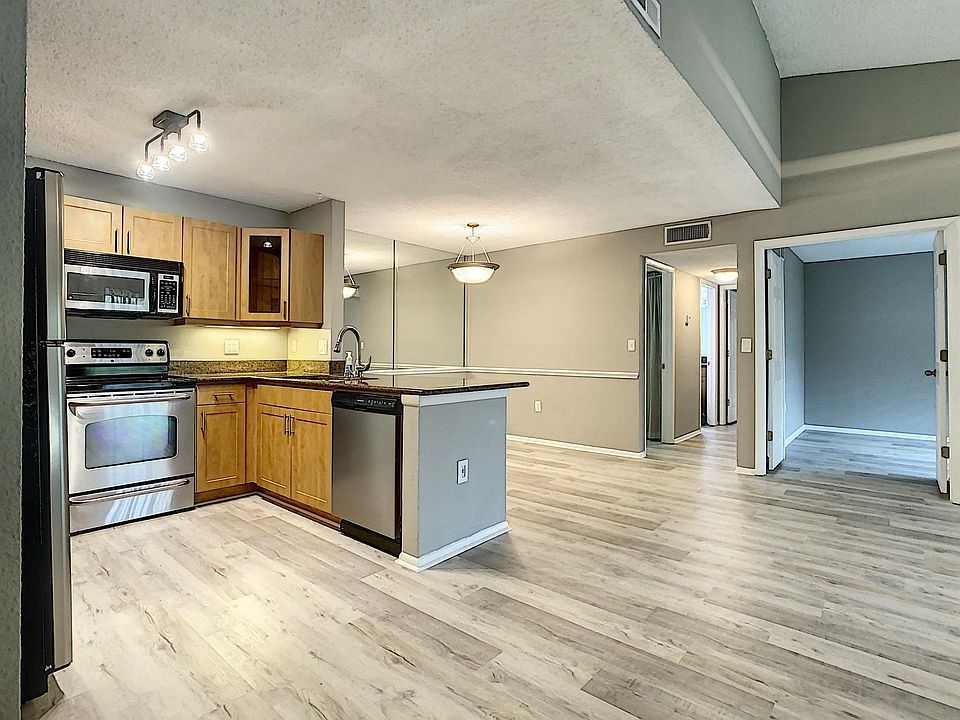 Kitchen plus Dinette