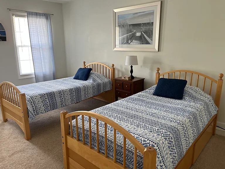 1556 E Crossing Ln — Photo 7
