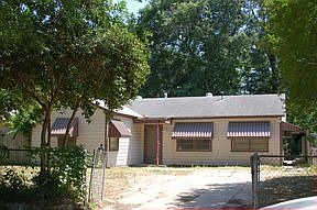 1st image of 2787 Amherst St