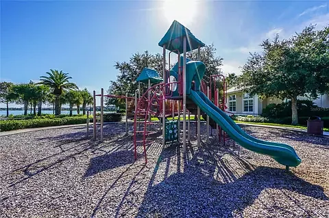 563 Juniper Springs Dr — Photo 7
