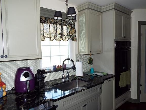 5th image of 1341 Cameron Ln