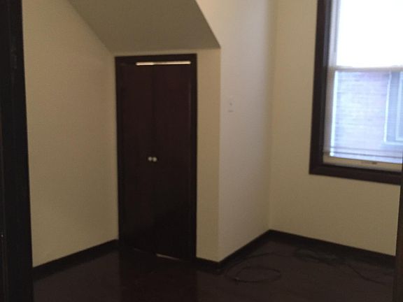 5th image of 5125 Spruce St #B