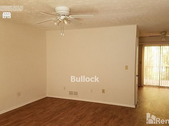 2nd image of 2912 Spruce Cir