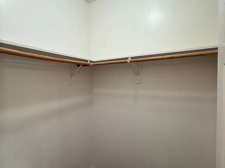 Yellow Meadow Ct 548 — Photo 26