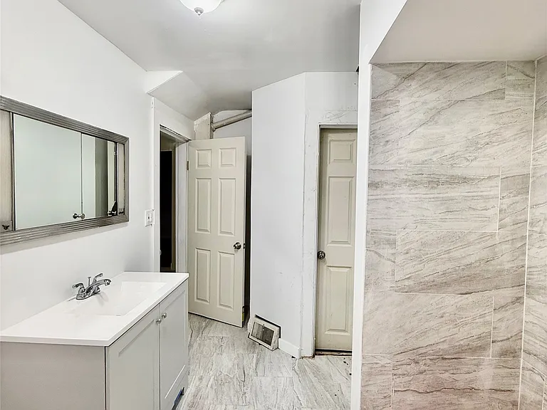 9 Carhart Ave — Photo 8
