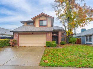 8105 Cottonwood Ln, Sacramento, CA 95828