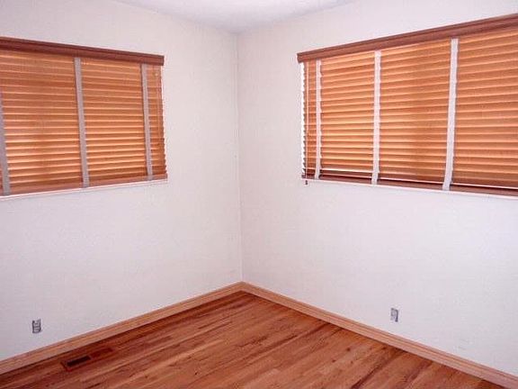 5th image of 1688 E Winward Dr