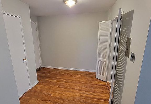 4th image of 31-20 54th St APT 4K