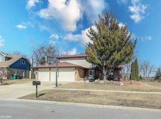 630 Kruk St, Lemont, IL 60439