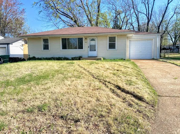 811 Bella Ln, Saint Louis, MO 63137