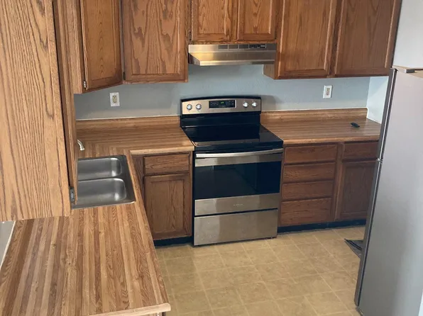 119 Sandridge Dr, Collinsville, IL 62234