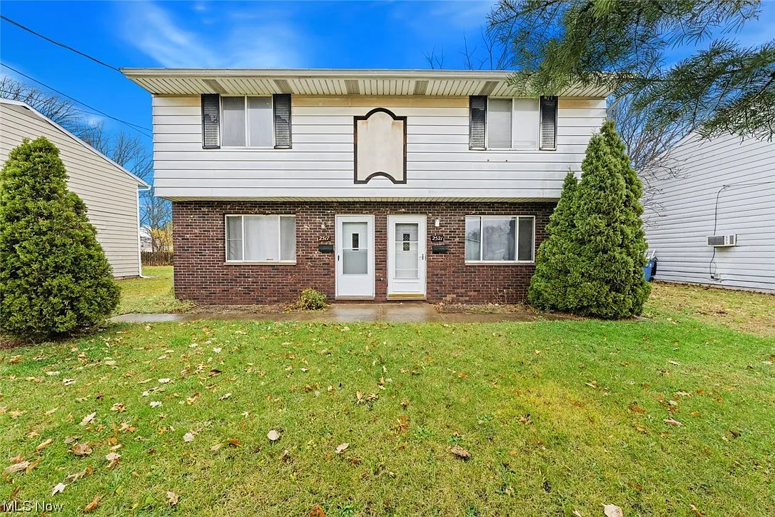 2517-2521 Crehore St photo 1