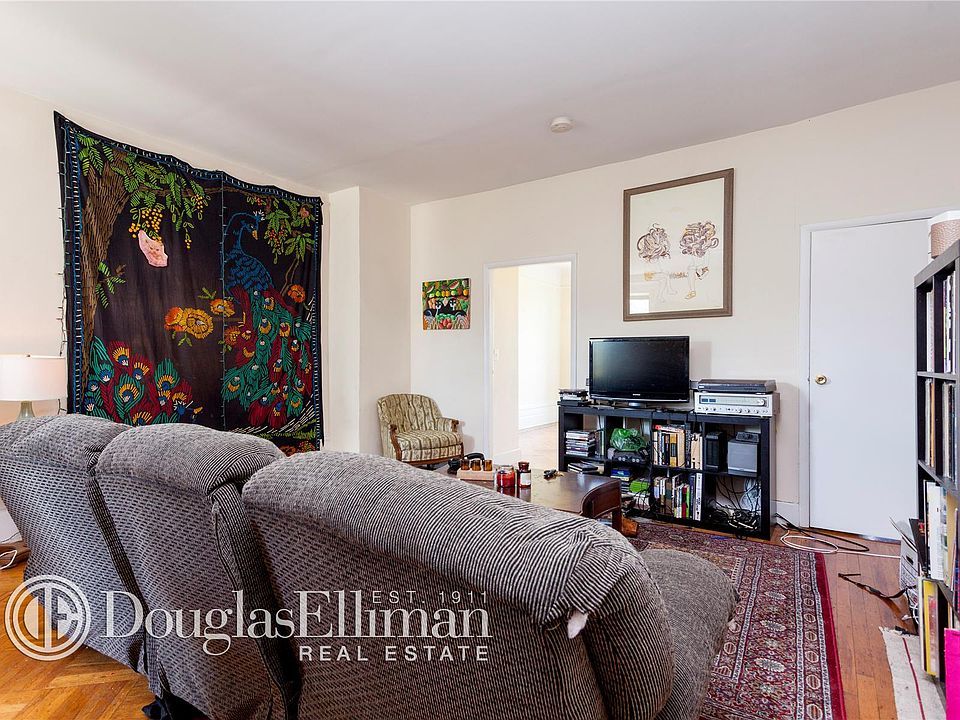 2nd image of 170 Prospect Pl APT 4D