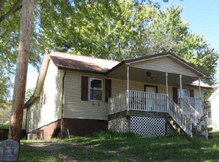 515 Wallace Ave, Rocky Top, TN 37769