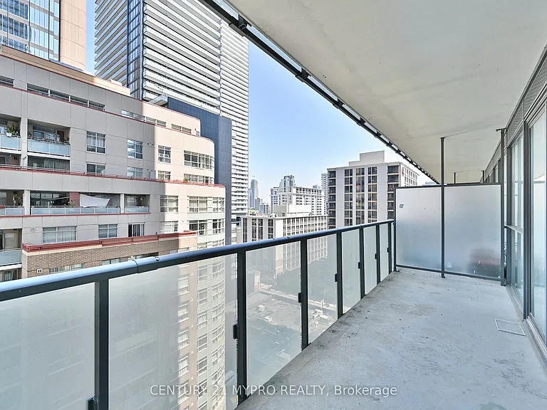 15 Grenville St #1007 — Photo 22