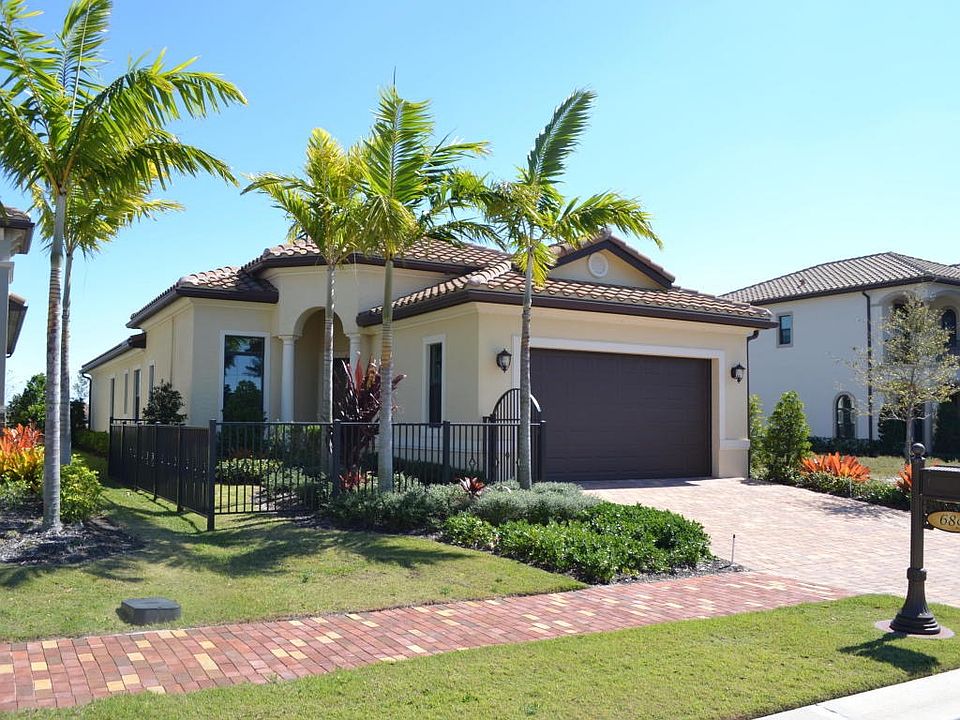 1st image of 689 SE Fascino Cir