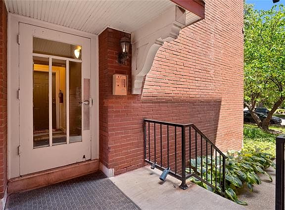 2nd image of 5653 Waterman Blvd #1S