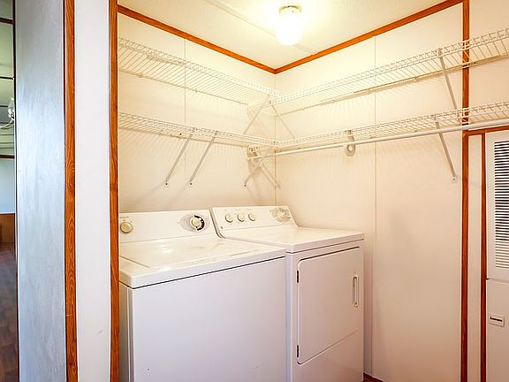 5th image of 77 Benedict Dr
