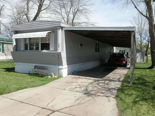 50 Meadow Ln, Ithaca, MI 48847
