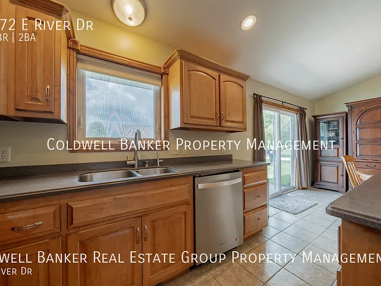 772 E River Dr — Photo 9