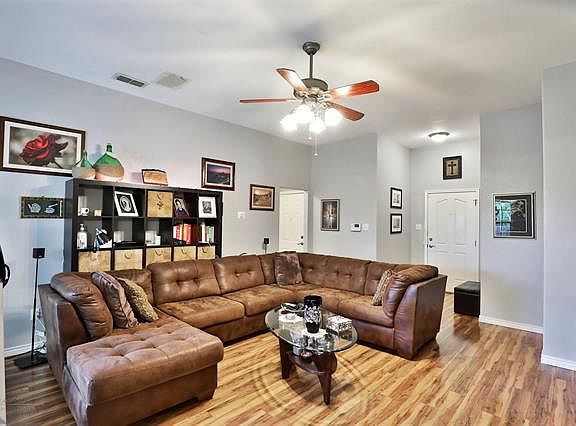 5th image of 23 Woodcock Cir