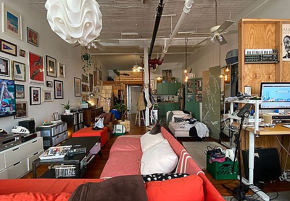 5th image of 1085 Willoughby Ave #413