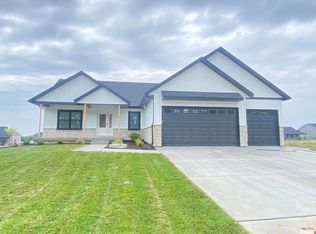 306 Linda Ln, Riverdale, IA 52722