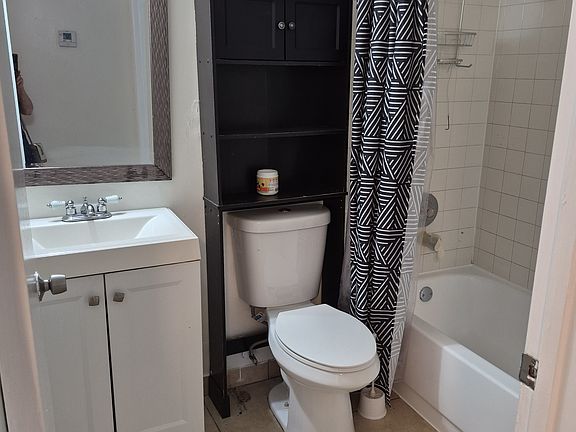 3rd image of 14847 SW 104th St #106
