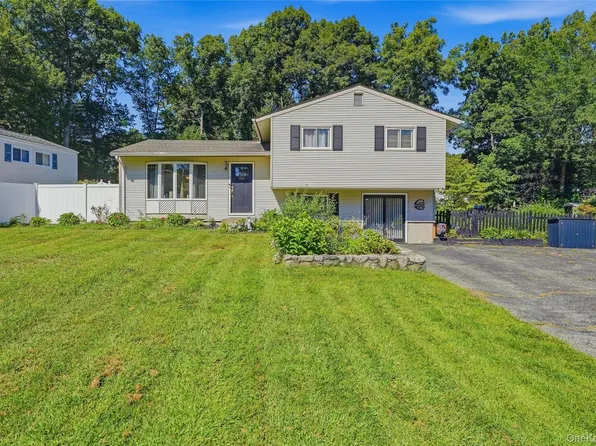 535 Westbrook Drive, Cortlandt Manor, NY 10567