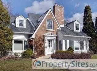 1208 Grant St, Waukesha, WI