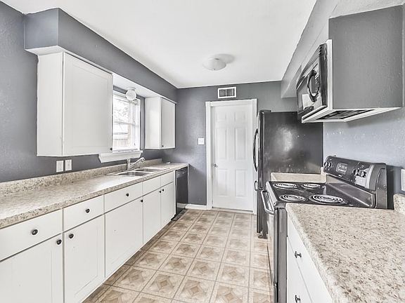 4th image of 420 N Shady Ln