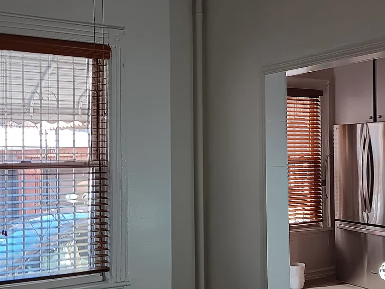 1811 Wallace Ave — Photo 14