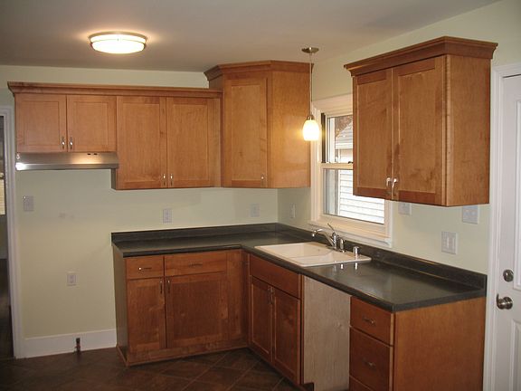 New cabinets w/ez close