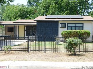 351 Cherry Ridge Dr, San Antonio, TX 78213