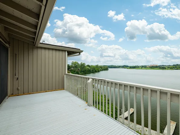 893 Cliffs Dr APT 307A, Ypsilanti, MI 48198