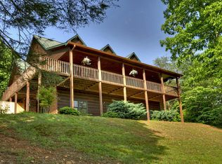 19 Mill Race Dr, Mineral Bluff, GA 30559