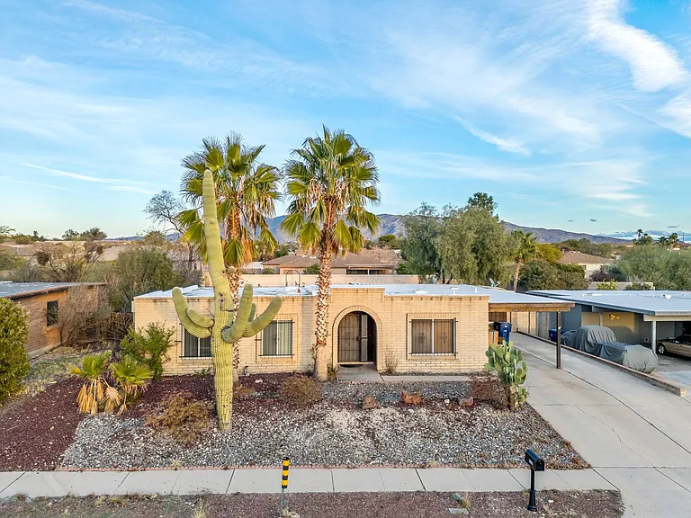 2191 S Sunburst Dr — Photo 39