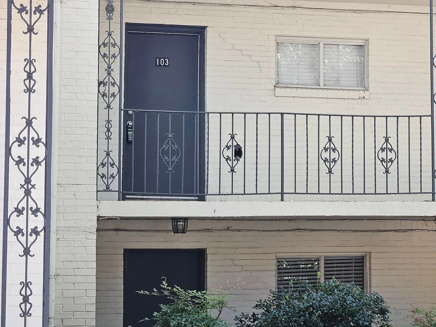 2BR Condo Near Piedmont Park — Photo 2