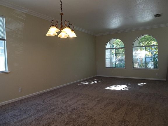 5th image of 2331 Babson Dr