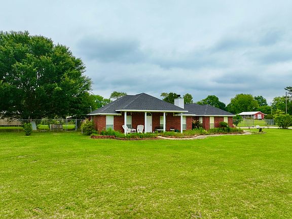 4th image of 160 Club Wiley Rd