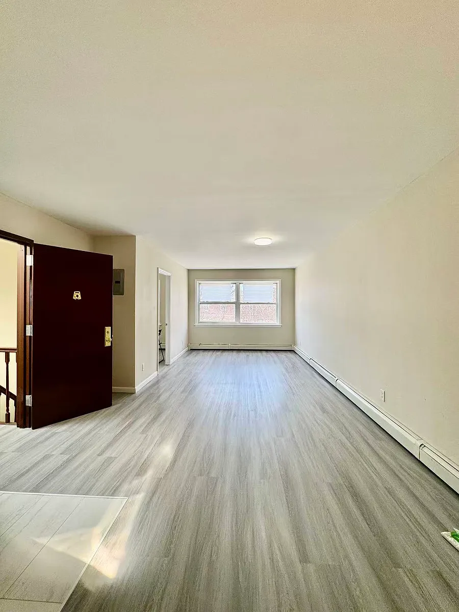 Building Photo - 30-15 70th St #2