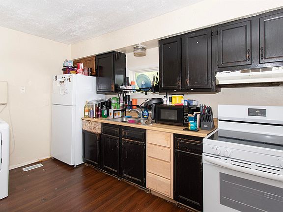 5th image of 2535 Lafayette St