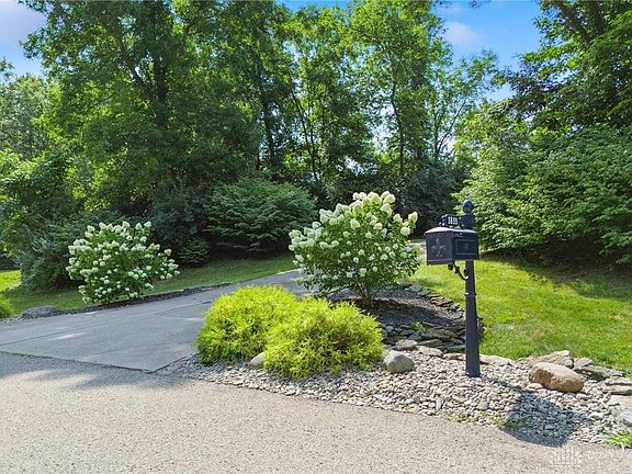 4th image of 1833 Sunrise Ln