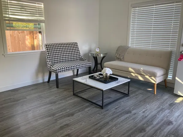 1844 12th St, Santa Monica, CA 90404