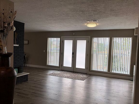 2nd image of 5219 Justin Dr NW
