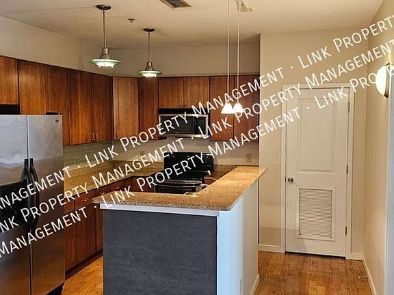 3rd image of 863 Flynn St APT 305